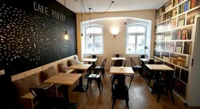 Old Kings Design Hostel - Image 4