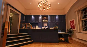 Manor Hotel - Image 3