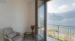 Dream Lake Apartments Lake View - private beach by Rent All Como - Image 5