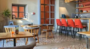 Melina Hotel - Central - Image 2