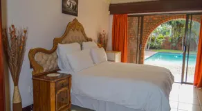 Emangunini Guest house - Image 2