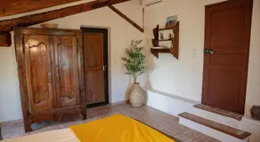 Bastide En Provence - Image 3