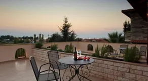 Seydnaya Apartments & Studios - Image 3