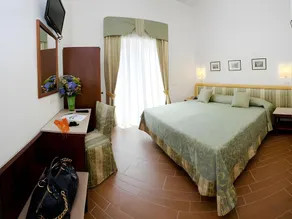 Hotel Royal Hills - Image 2