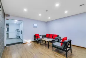 OYO Townhouse 611 Welcome Inn - Image 5