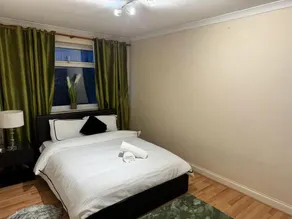 2 bedroom apartment, London DA8 - Image 2
