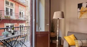 PAMPLONA CENTER SUITES 2 dormitorios 2 banos y balcon en el centro - Image 3