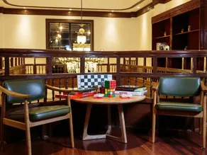 Tambayan Capsule Hostel & Bar - Image 2