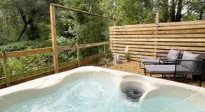 Arc Pod-HotTub- Dog Friendly - Longleat - Bath - Image 5