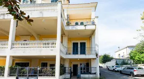 GuestHost - Alba Charming Flat with Parking - Image 4