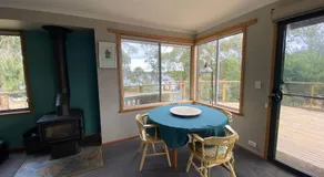 Fully fenced, wrap around decks, water on 3 sides - Image 3