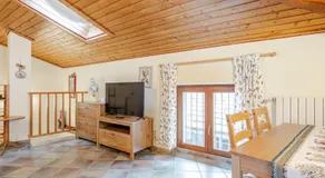 8 Posti letto con Wifi Free, Netflix vicino al Lago di tenno - Image 2