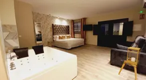 Airen Suites - Image 4