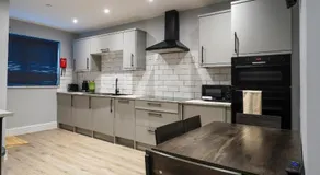 En-Suite Rooms - Image 2