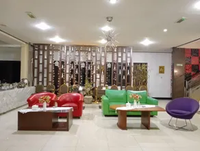 RIZH HOTEL - Image 3
