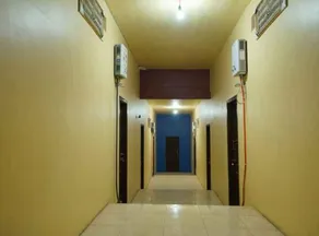 RedDoorz at Pacet Mojokerto - Image 5
