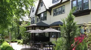 Longwood Inn - Image 4