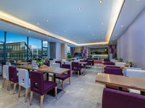 Lavande Hotel Shenzhen Airport Fuyong Metro Station - Image 3