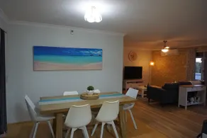 Serene abode at West Beach - Image 5