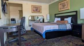 Cloud 9 Motel - Cypress, Buena Park - Image 5