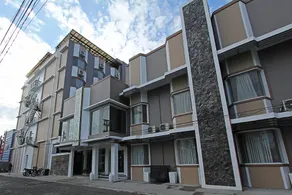 Bergamo Hotel Lingayen - Image 4