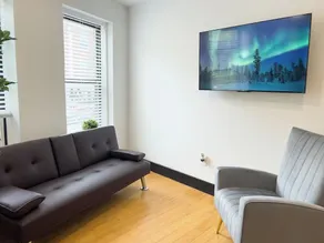 Boutique Apartment - Image 5