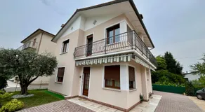 Laura's House - Image 4