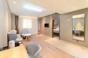 Home Inn Neo Qinhuangdao Railway Station Yanshan Avenue - Image 2