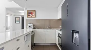T8 Penthouse Suite - Image 4