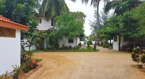 Sandy Beach Hotel - Image 3