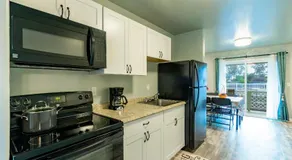Ocean Breeze Inn - Image 2