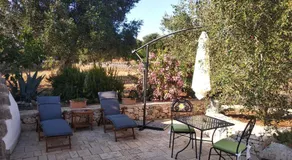 Piccolo Trullo Ostunese Le Jardin de Sophie' Centre de massage holistique - Image 2