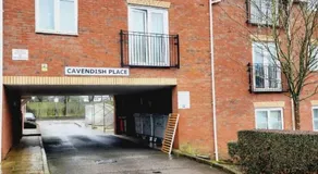 Spacious Ground floor 2 bedroom 2 Bathroom Flat in Hatfield near Hertfordshire University Private Car Park Sleeps 5-6 - Image 4