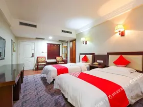 Ruilong Business Hotel - Image 4