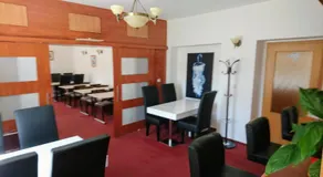 Hotel Antler - Image 4