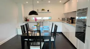 Apartment at Addenbrooke hospital and Bio Campus - Free Private parking - Image 3