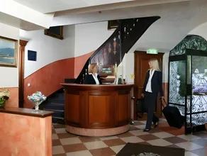 Schlosshotel Grünwald - Image 4