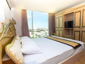 Nhat Linh Hotel & Suites Da Nang - Image 3