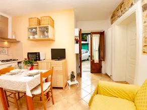 Holiday Home in Lucca with Pool & Garden - Image 2