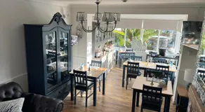 Downsfield Bed and Breakfast - Image 5