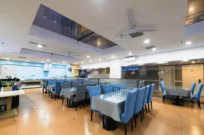 Home Inn Neo Beijing West Railway Station North Square - Image 4