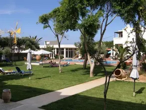 Kritzas Beach Hotel And Bungalows - Image 4