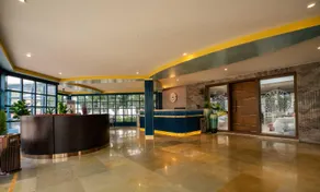 Shoreland Leisure Stays - Image 2