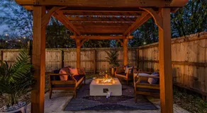 Luxury STL Oasis Sauna, Firepit, HotTub and Games - Image 4