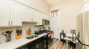 Studio Suite - No Steps - Walkable & Free Parking - Image 3