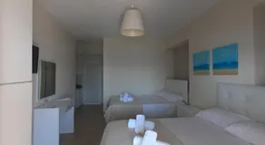 BLUE VIEW Apartments - Image 2