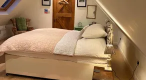 The Studio, Bottom Farm - Image 2