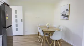 Renovated Three Bedroom House in Prime Werribee Location - Image 5
