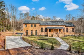 Grand Timber by Avantstay Indoor Pool Sauna Sports Court Game Room More - Image 4