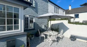 Luxury holiday cottage by the harbour in St Mawes - Image 5